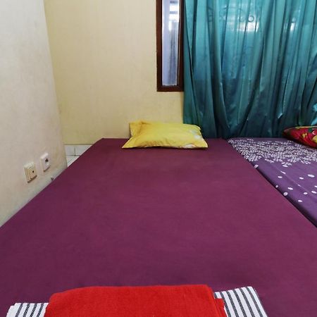 Auberge de jeunesse Backpack Syariah Cempaka Putih Barat à Jakarta Extérieur photo