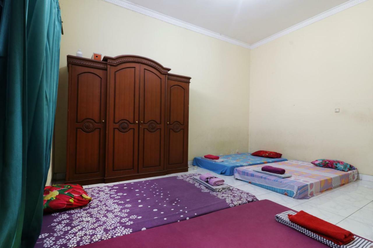 Auberge de jeunesse Backpack Syariah Cempaka Putih Barat à Jakarta Extérieur photo