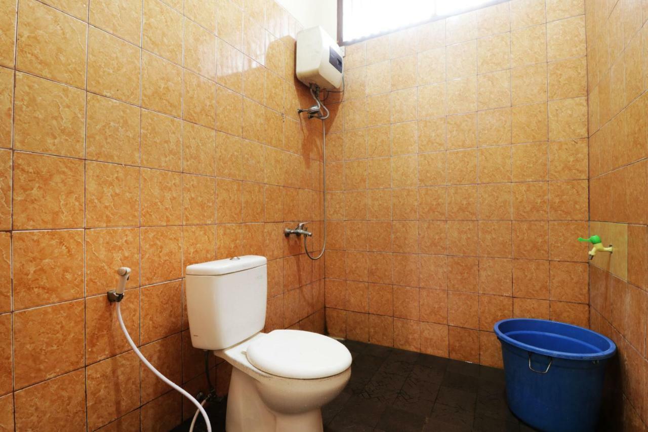 Auberge de jeunesse Backpack Syariah Cempaka Putih Barat à Jakarta Extérieur photo