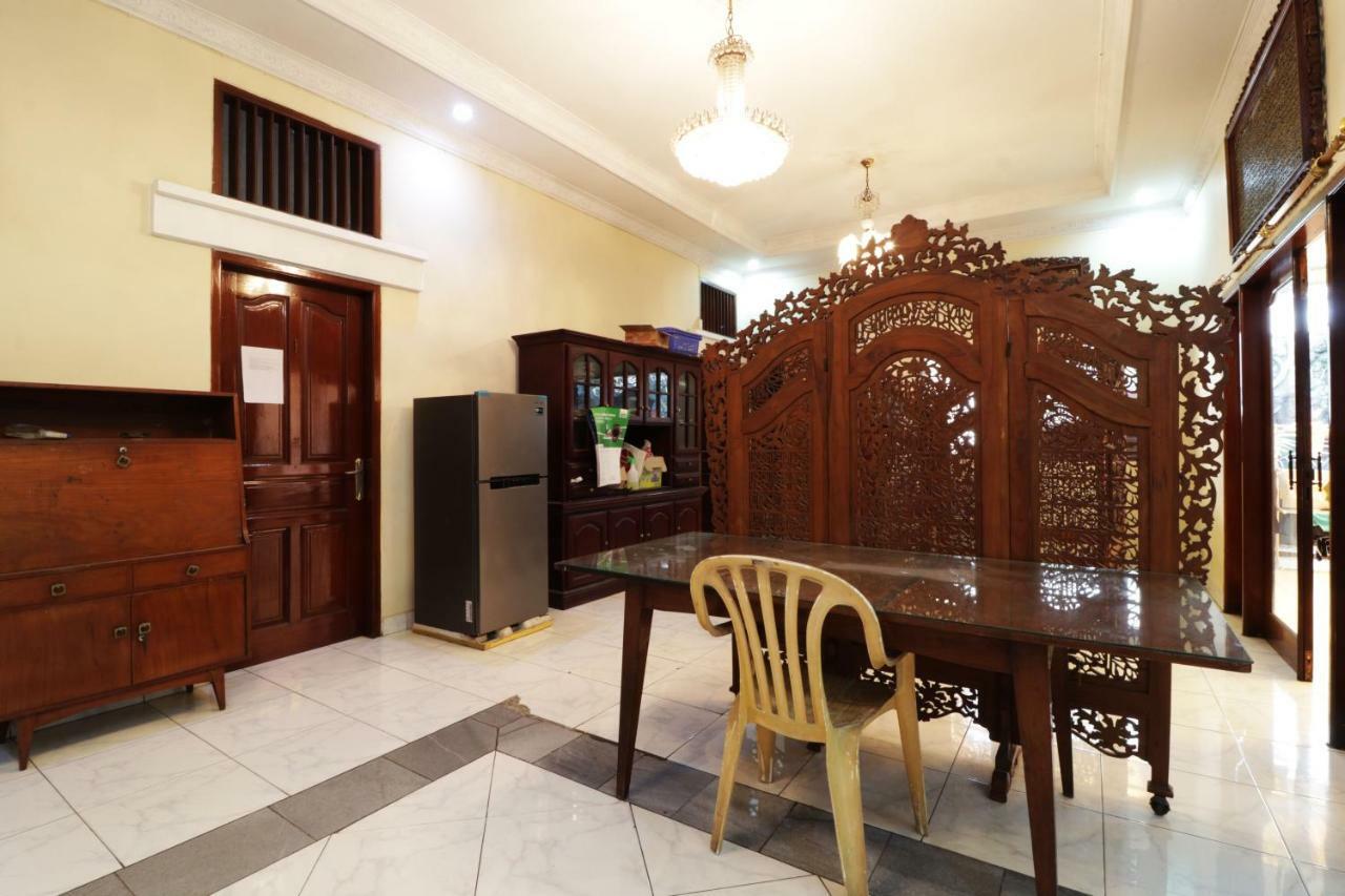 Auberge de jeunesse Backpack Syariah Cempaka Putih Barat à Jakarta Extérieur photo