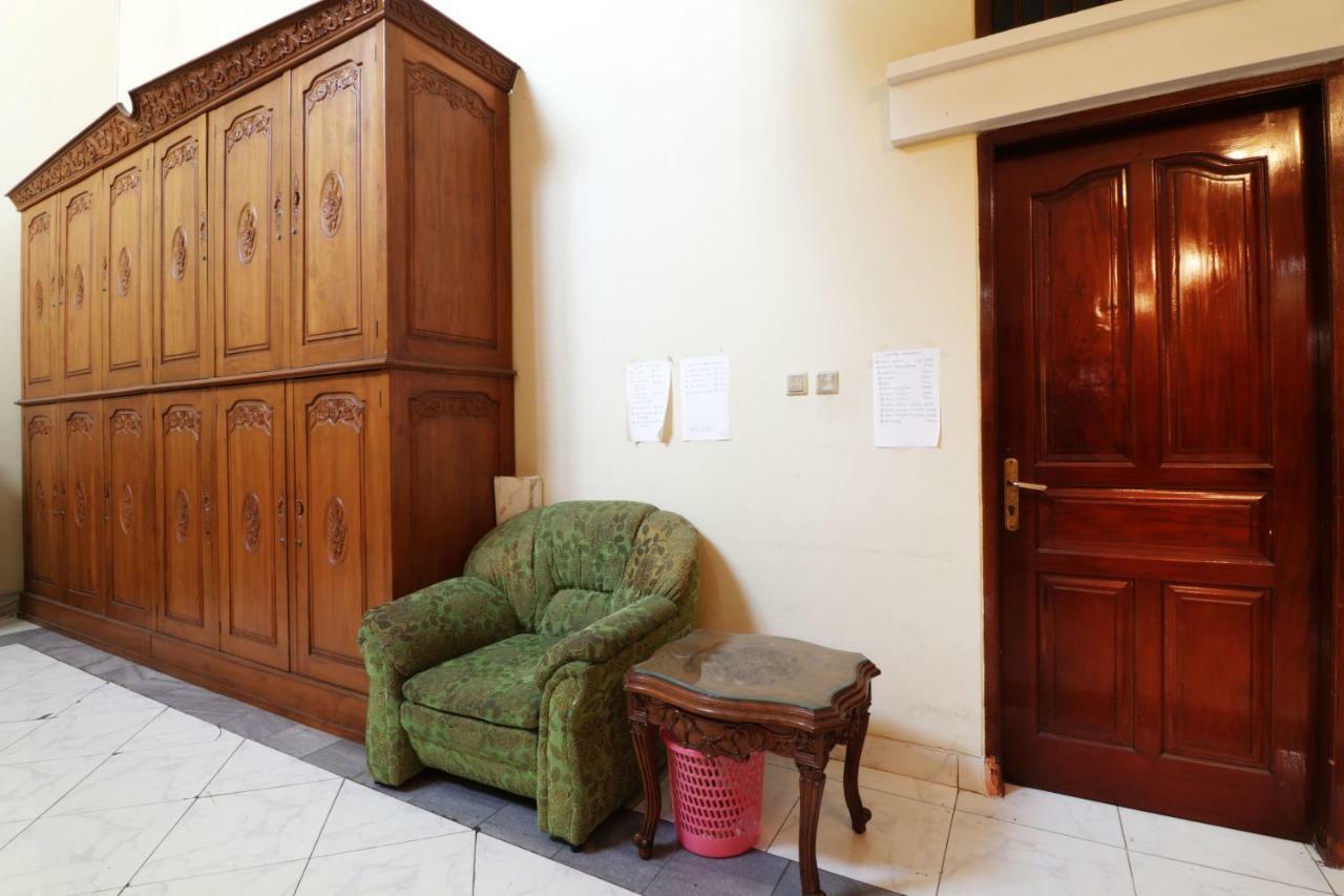 Auberge de jeunesse Backpack Syariah Cempaka Putih Barat à Jakarta Extérieur photo