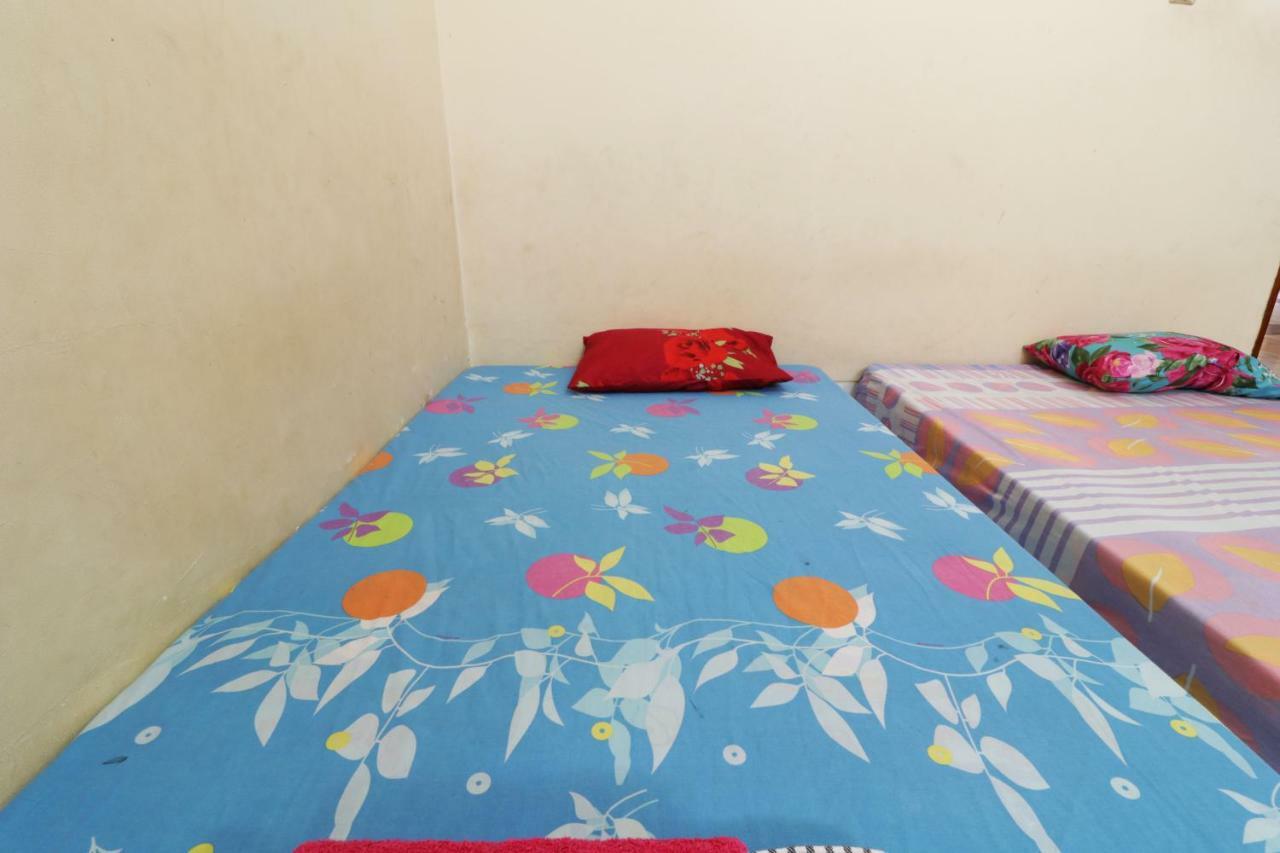 Auberge de jeunesse Backpack Syariah Cempaka Putih Barat à Jakarta Extérieur photo