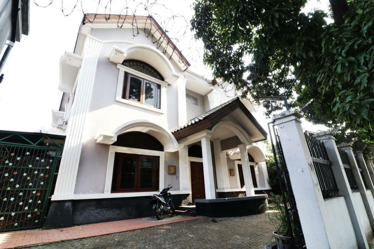 Auberge de jeunesse Backpack Syariah Cempaka Putih Barat à Jakarta Extérieur photo