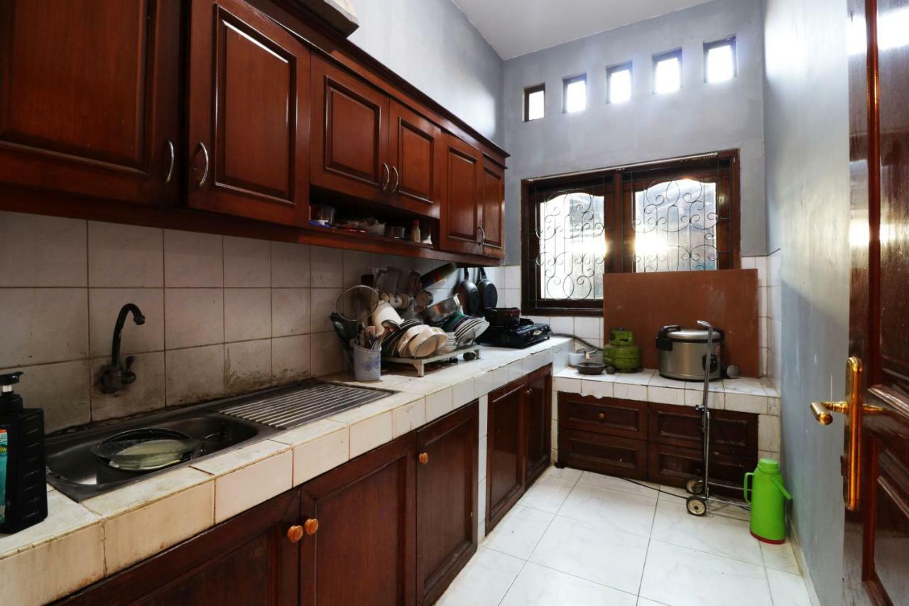 Auberge de jeunesse Backpack Syariah Cempaka Putih Barat à Jakarta Extérieur photo